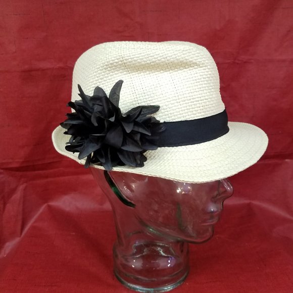 Fedora - Picture 2 of 3